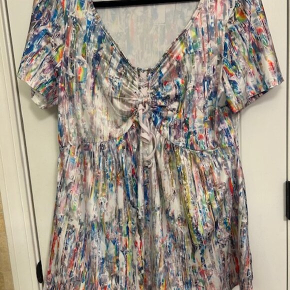 Women’s Plus Size Multicolor Tunic Blouse with Lacing Front | Approx. 1XL - Picture 1 of 5